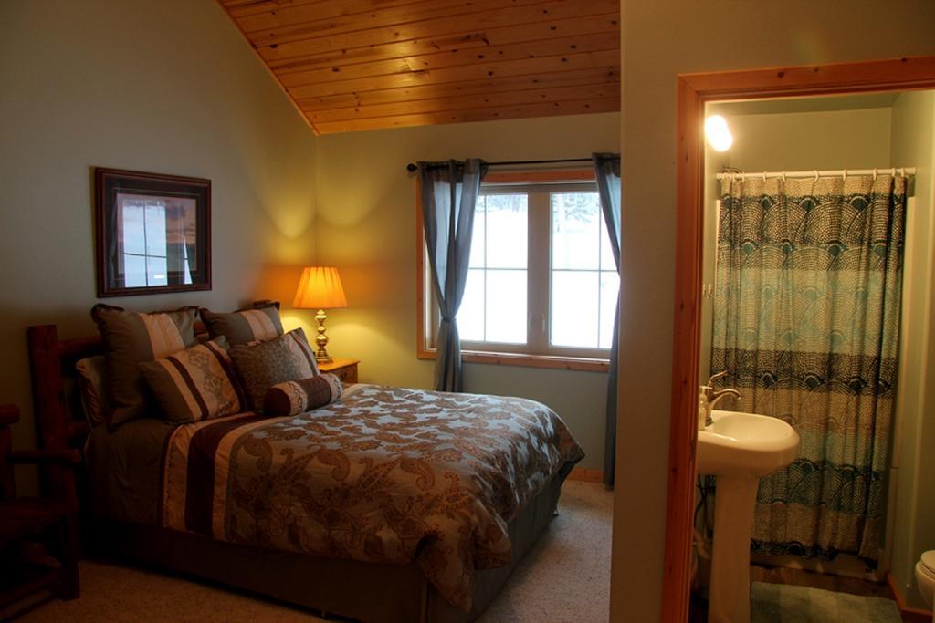 Gaynor Ranch Bed & Breakfast Polson Ngoại thất bức ảnh
